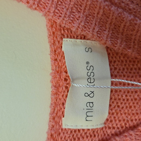 Pink Hooded Sweater with Blue Starfish Design - Picture 6 of 6